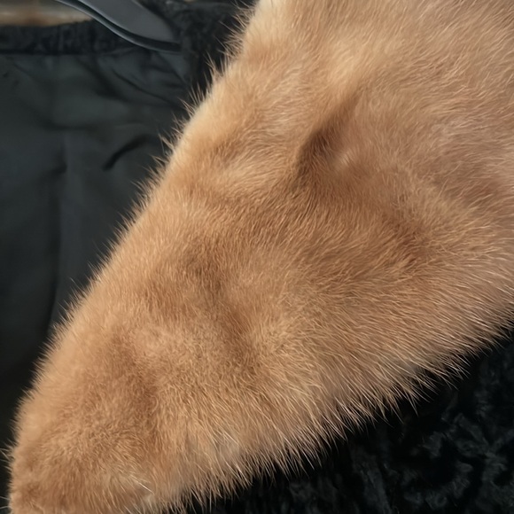 Vintage black faux Persian Lamb Jacket with Mink Collar. - Picture 3 of 10